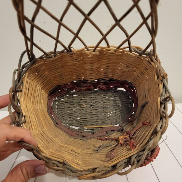 Vtg Floral Red Green Woven Wicker Rattan Wall Hanging Pocket Baskets Rustic Boho - Picture 7 of 8